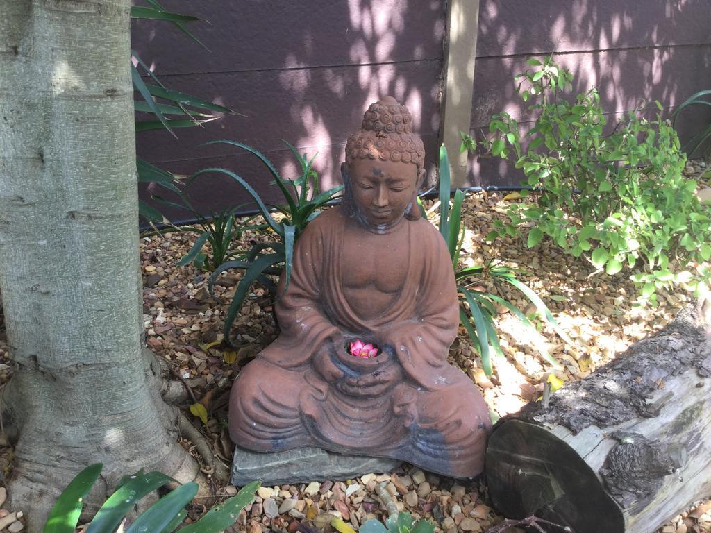 The Buddha Garden Cape Town Luaran gambar
